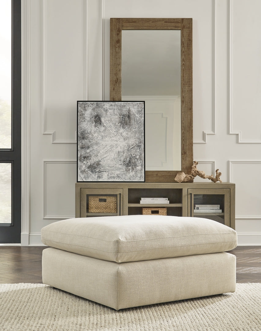 Elyza 2-3 Piece Sectional (Customizable)