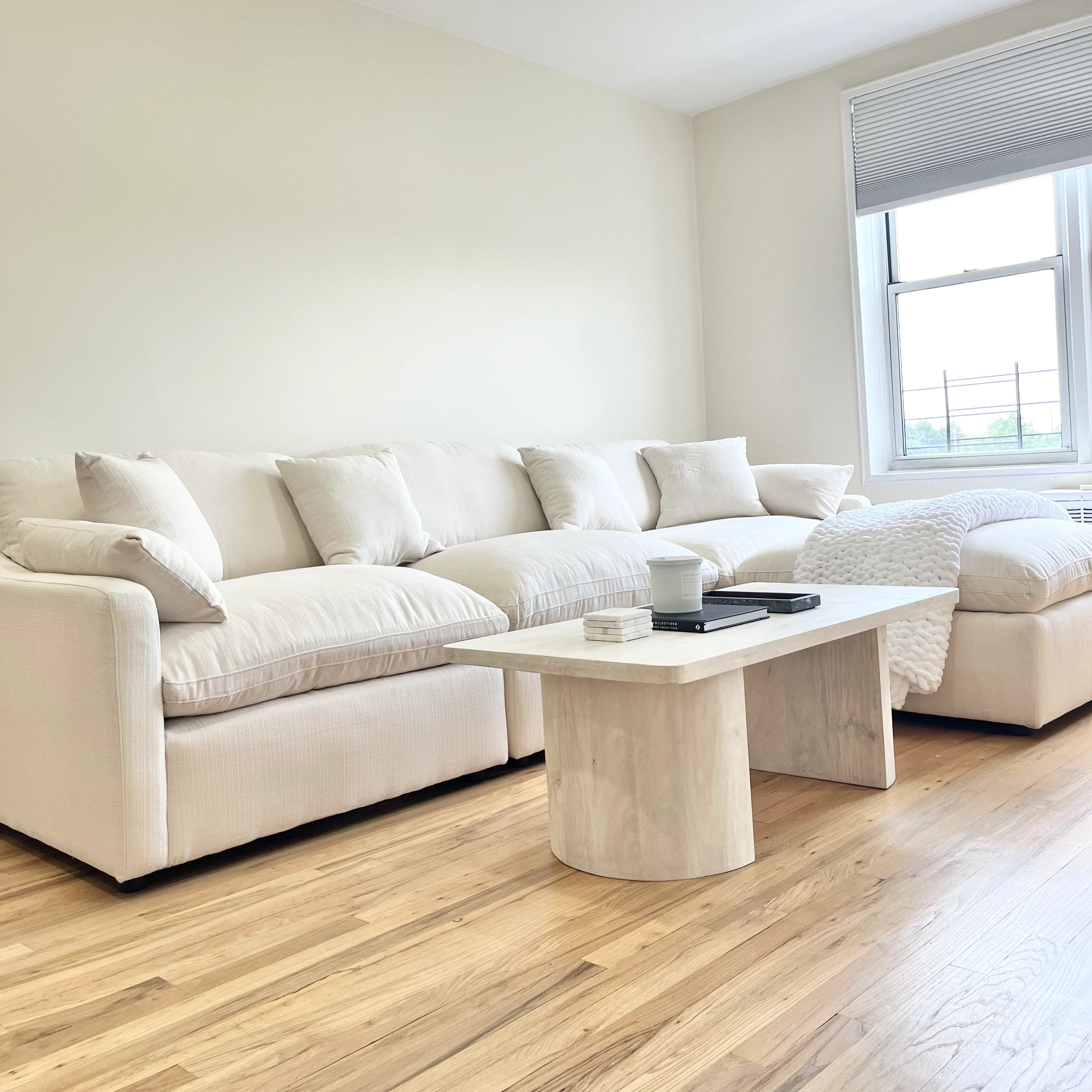 Velari Slope Arm Collection - Ivory/Charcoal