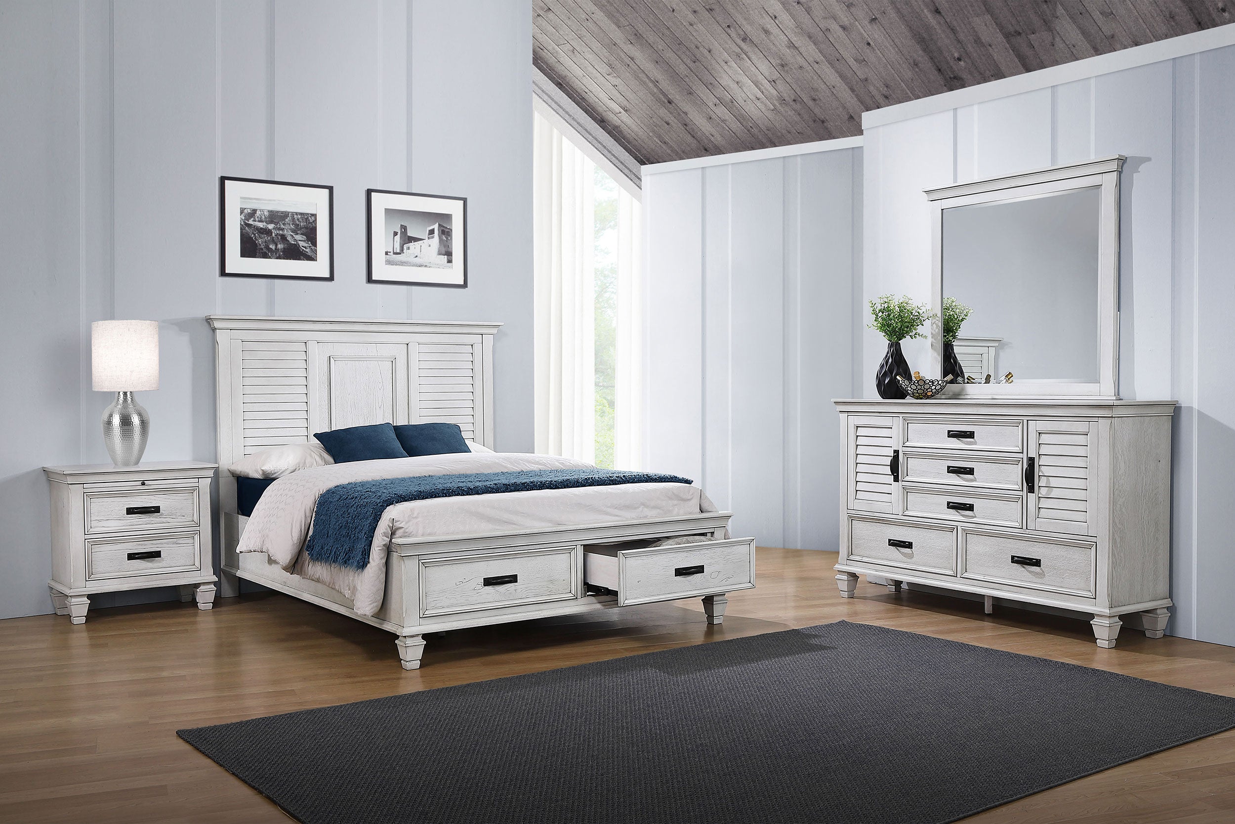 Franco   Bedroom Set Distressed White
