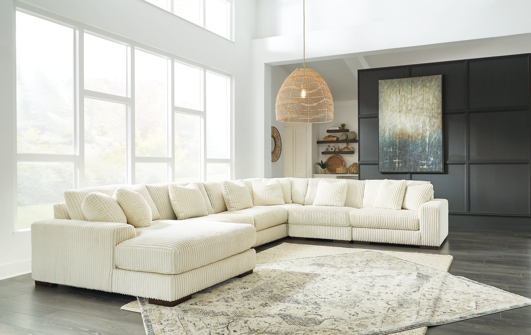 Lindyn 5-6 Piece Sectional (Customizable)