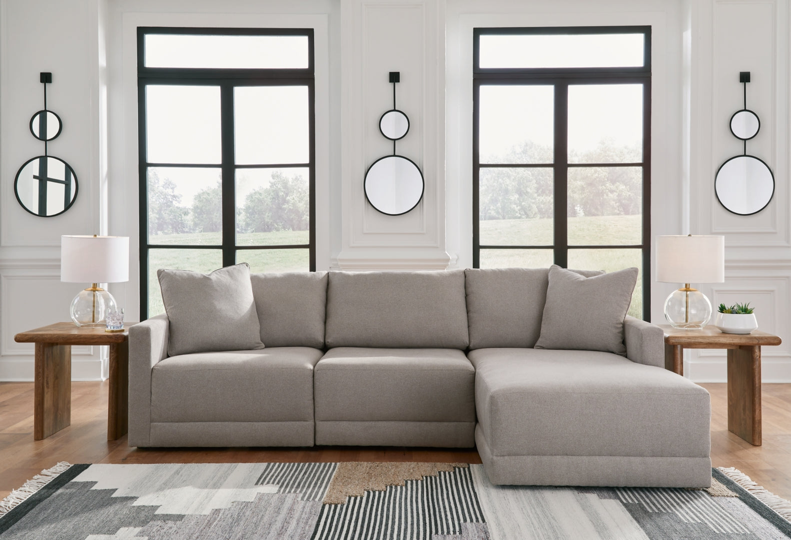 Katany Sectional (Customizable)