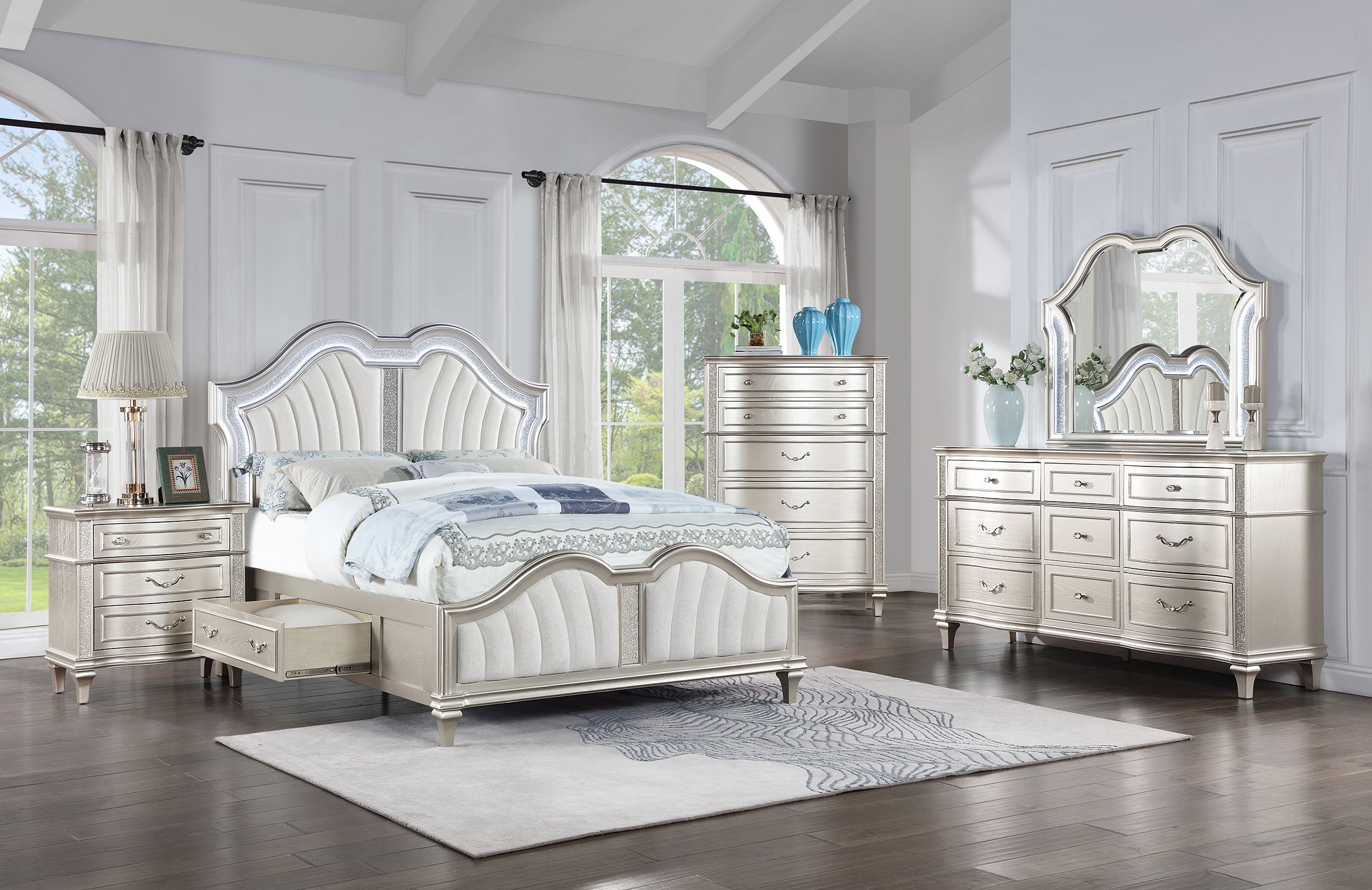Evangeline  California King Bedroom Set Silver Oak