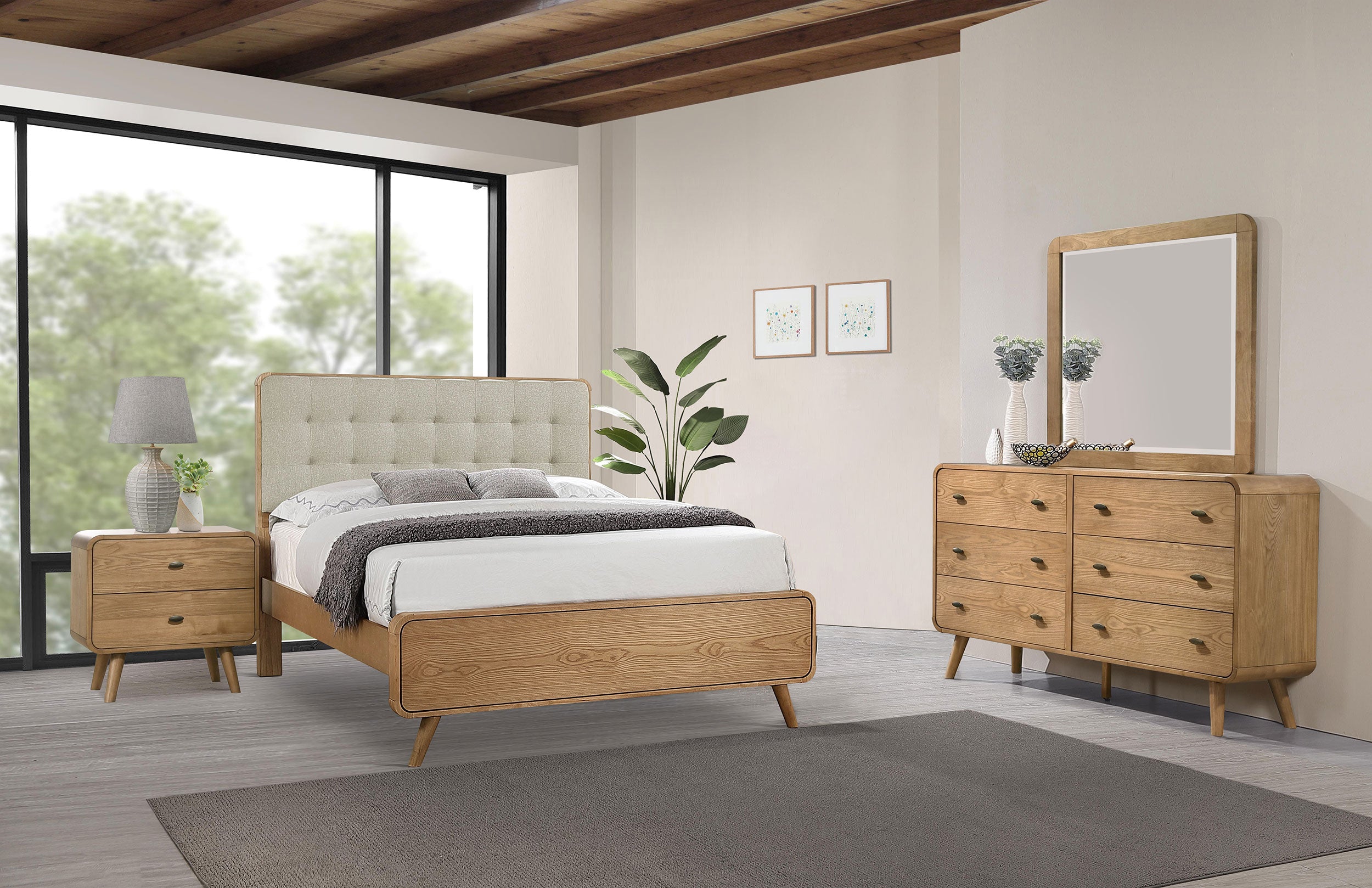 Robyn  California King Bedroom Set Dark Walnut