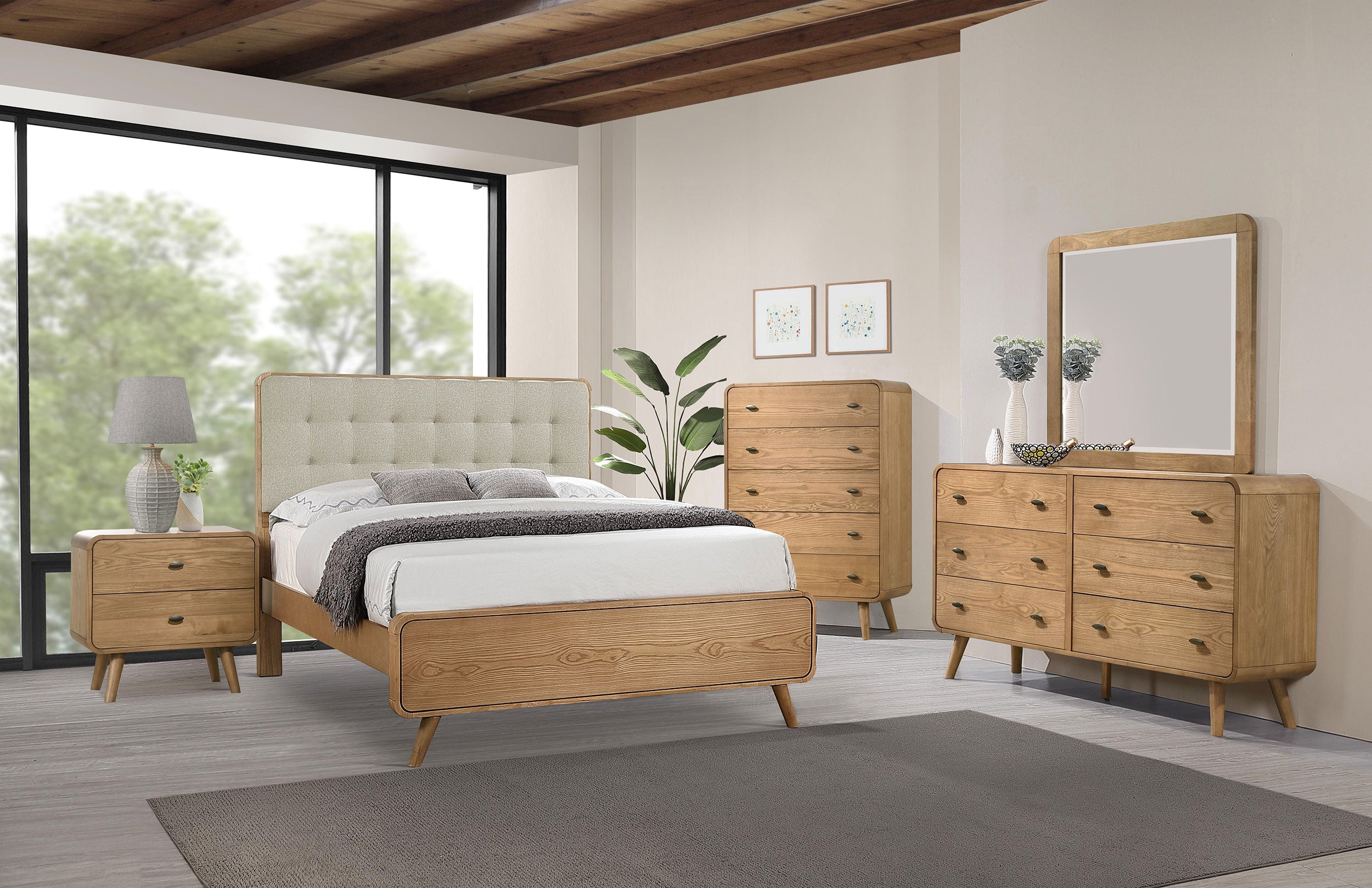 Robyn  California King Bedroom Set Dark Walnut