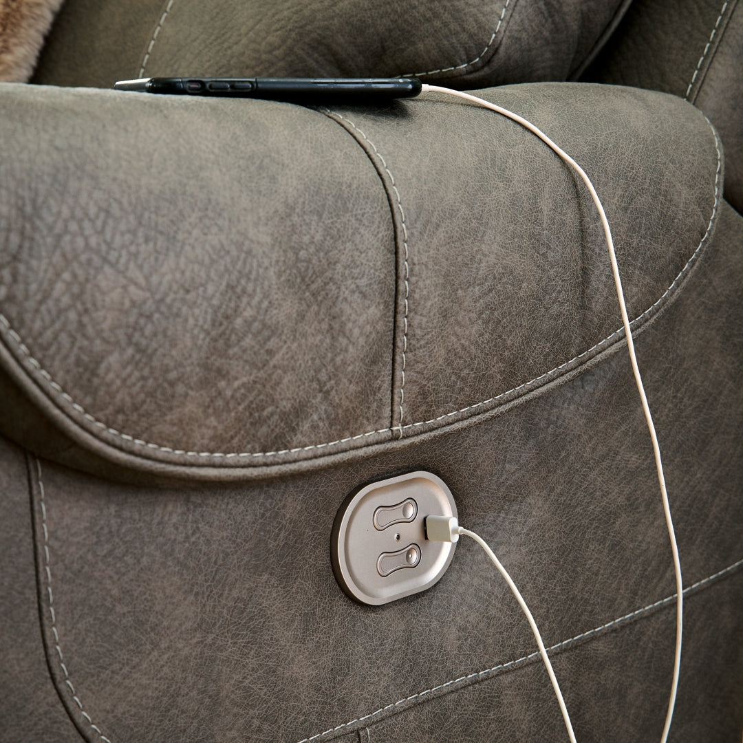 Starbot Power Reclining Sectional with Console