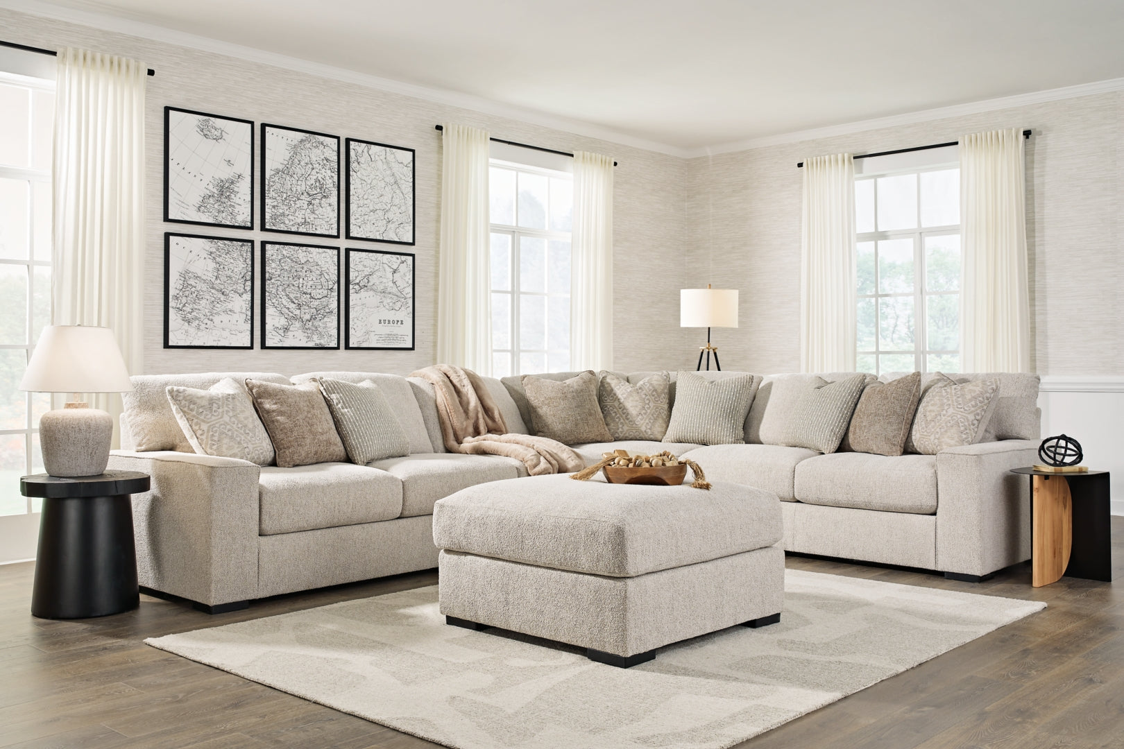 Ballyton Sectional with Ottoman