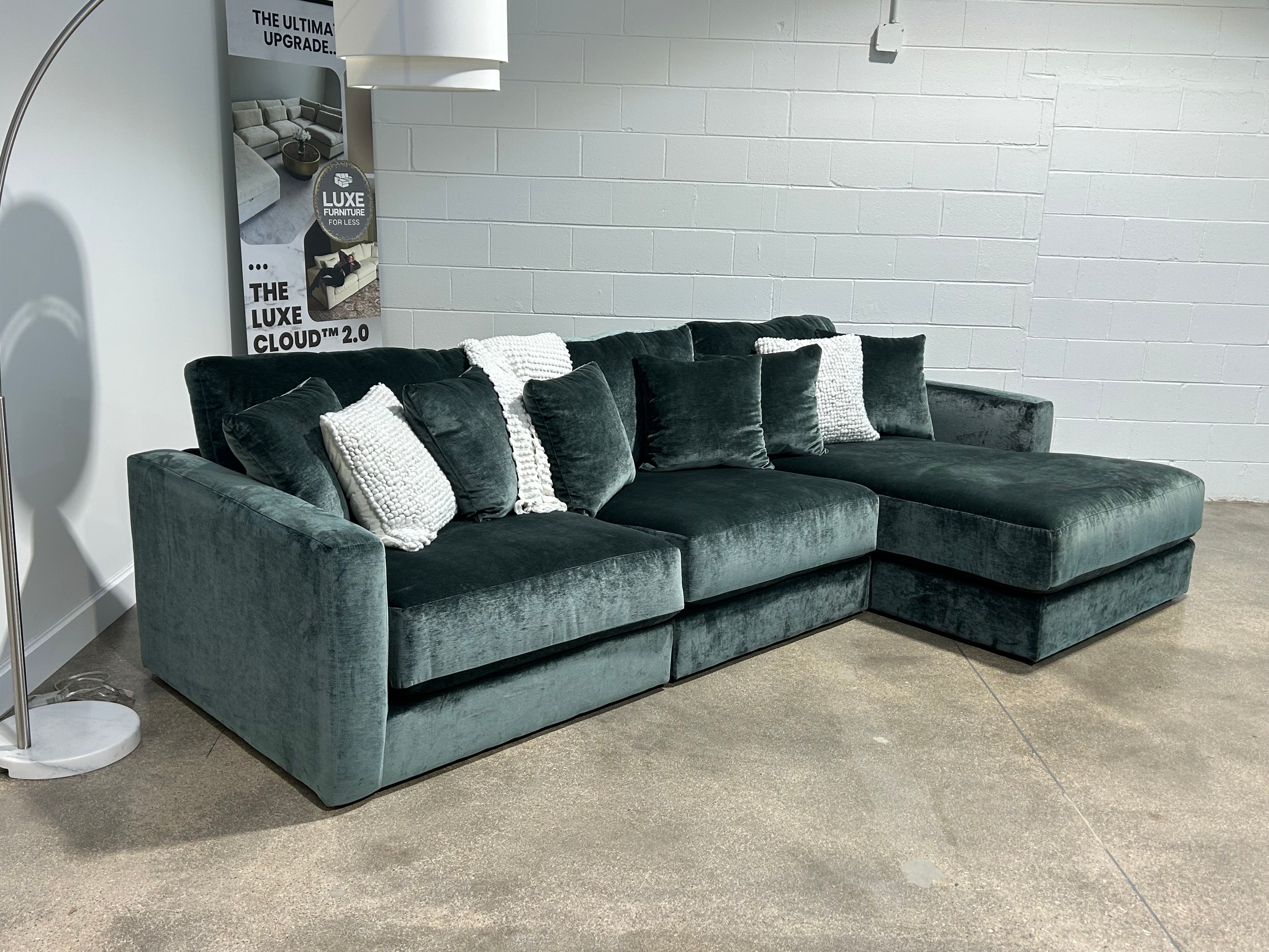 Remington Sectional (Customizable)