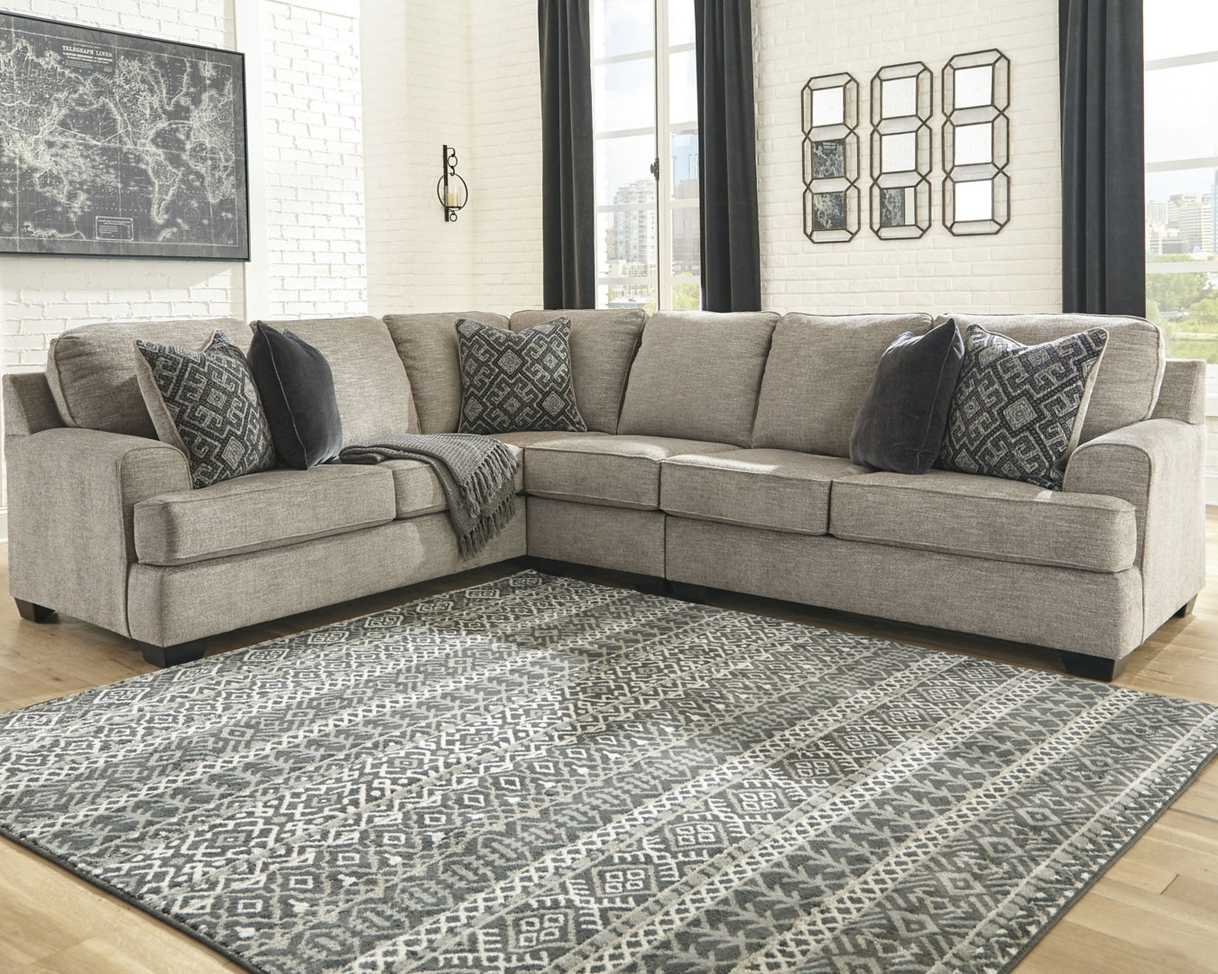 Bovarian Sectional with Ottoman (Customizable)