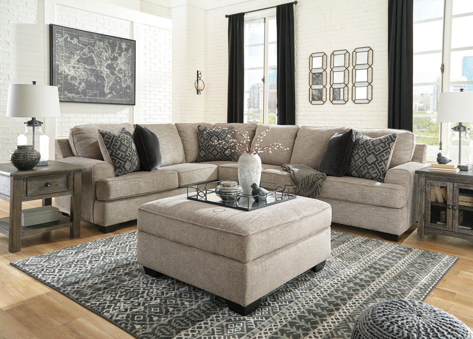 Bovarian Sectional with Ottoman (Customizable)