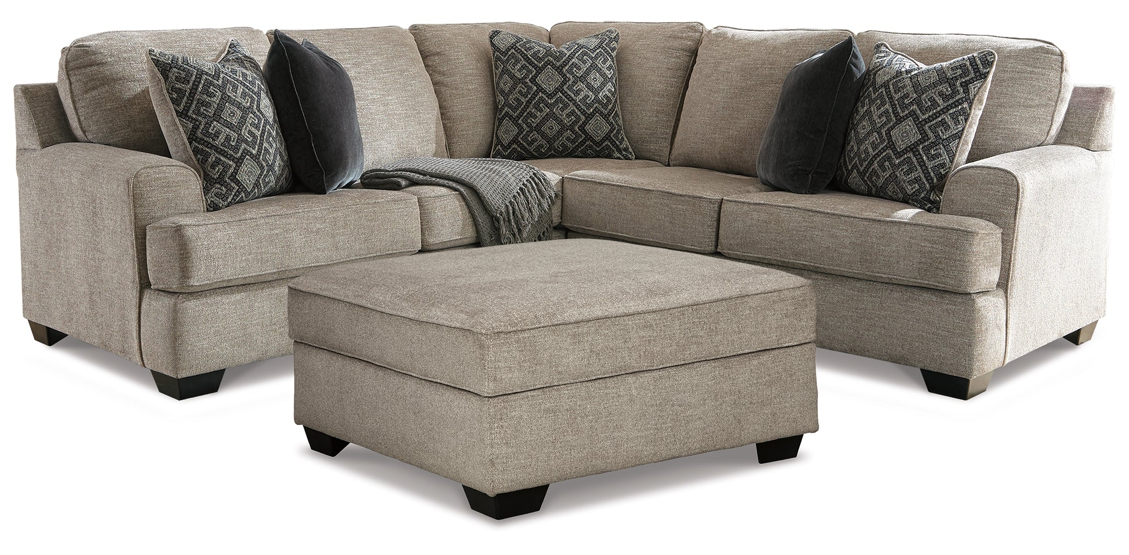 Bovarian Sectional with Ottoman (Customizable)