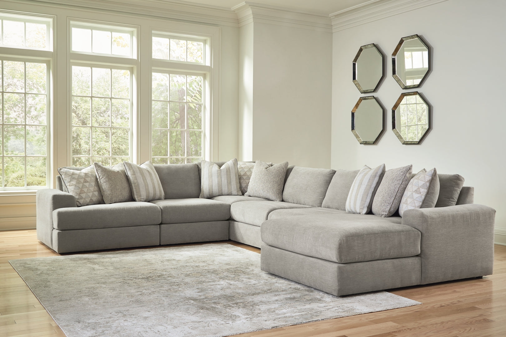 Avaliyah 5-7 Piece Sectional