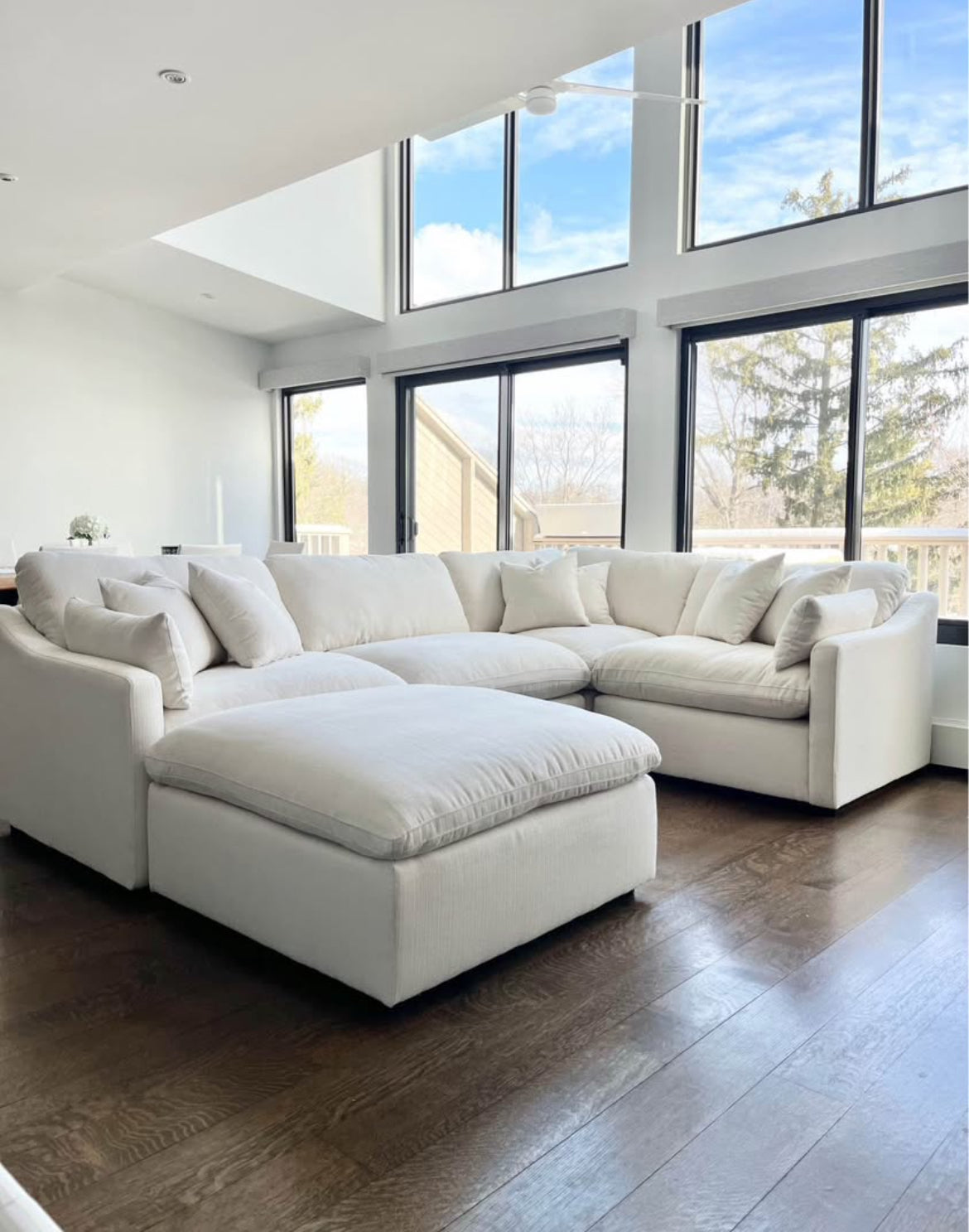 Velari Slope Arm Collection - Ivory/Charcoal