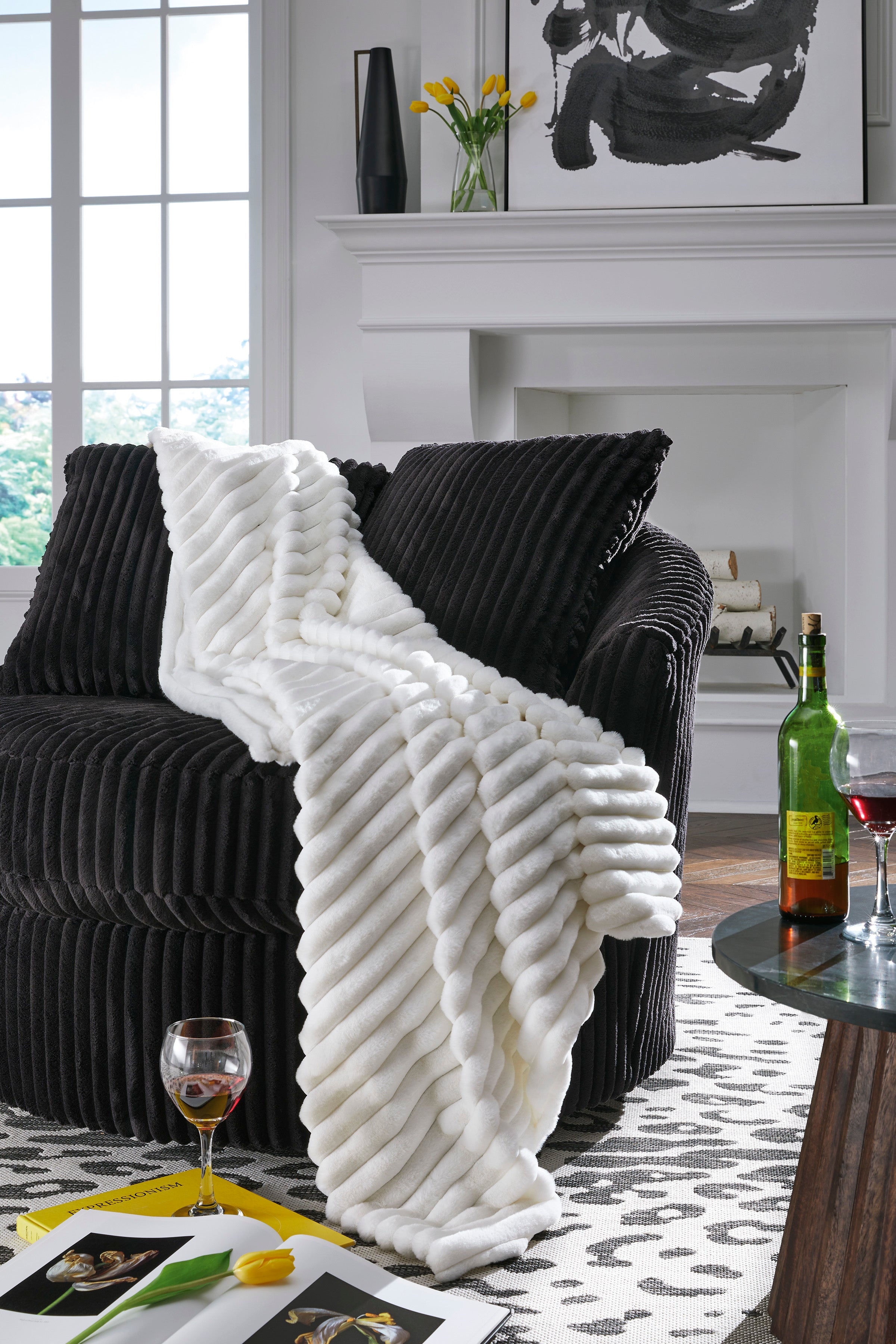 Jacquard Faux Fur Throw Blanket (4 colors)
