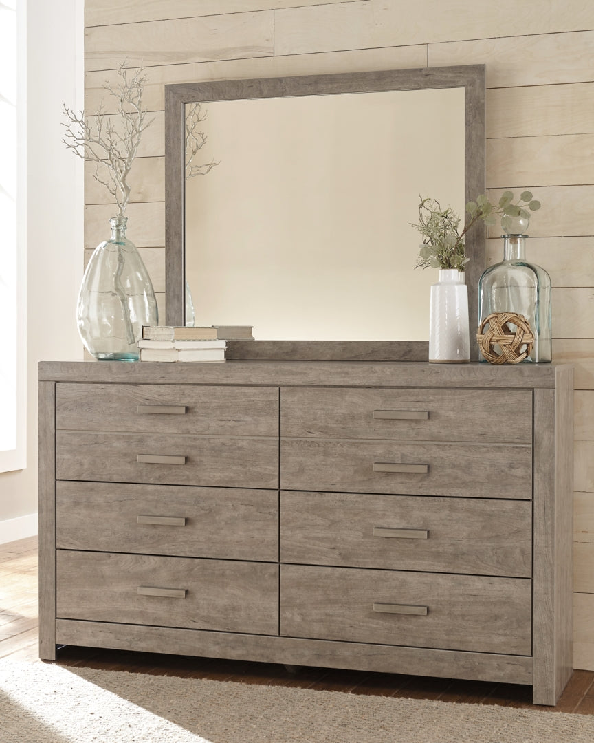 Culverbach Brown Panel Bedroom Set