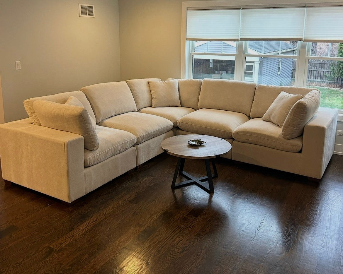 Columbia Modular Sectional (Customizable)