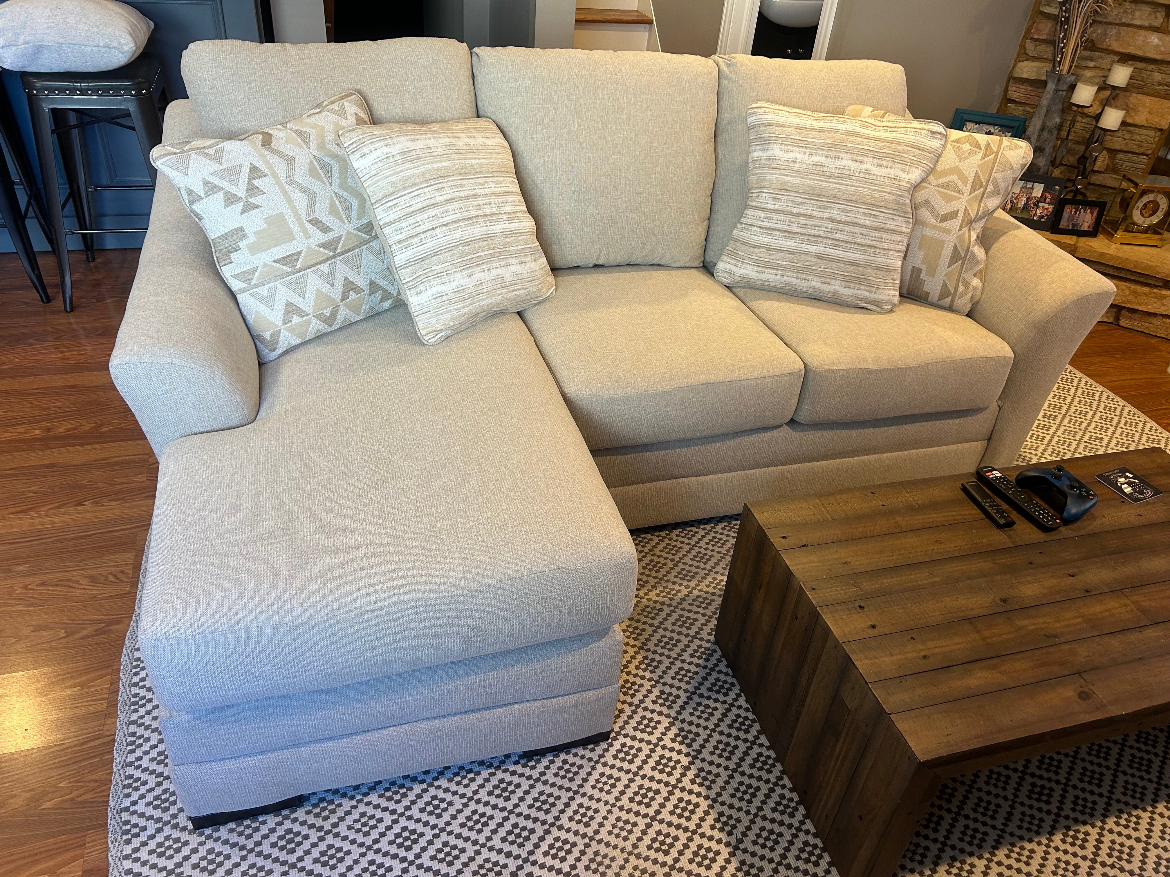 Wellington Sofa Chaise (Optional Queen Sleeper)