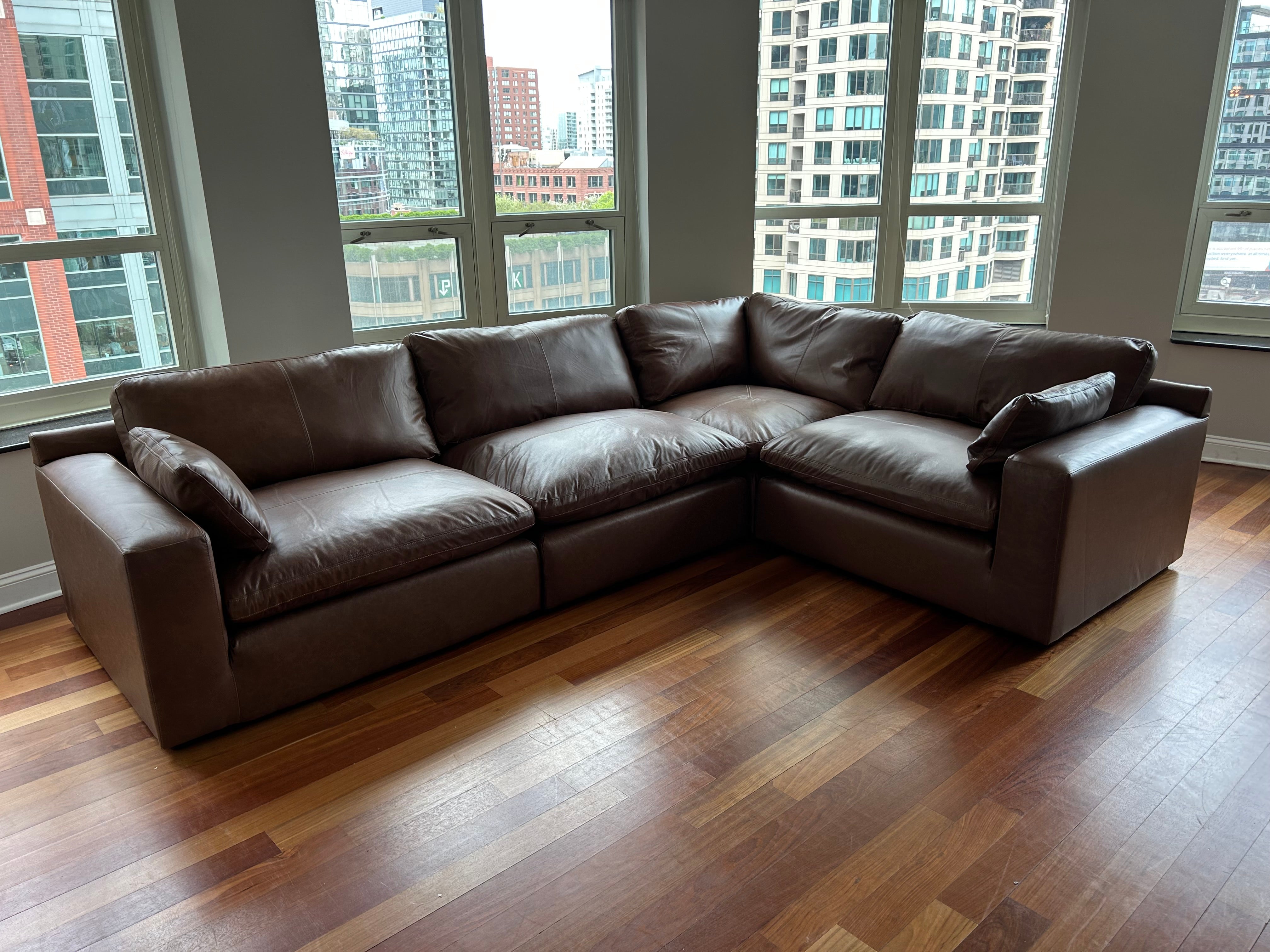 Emilia Sectional (Customizable)