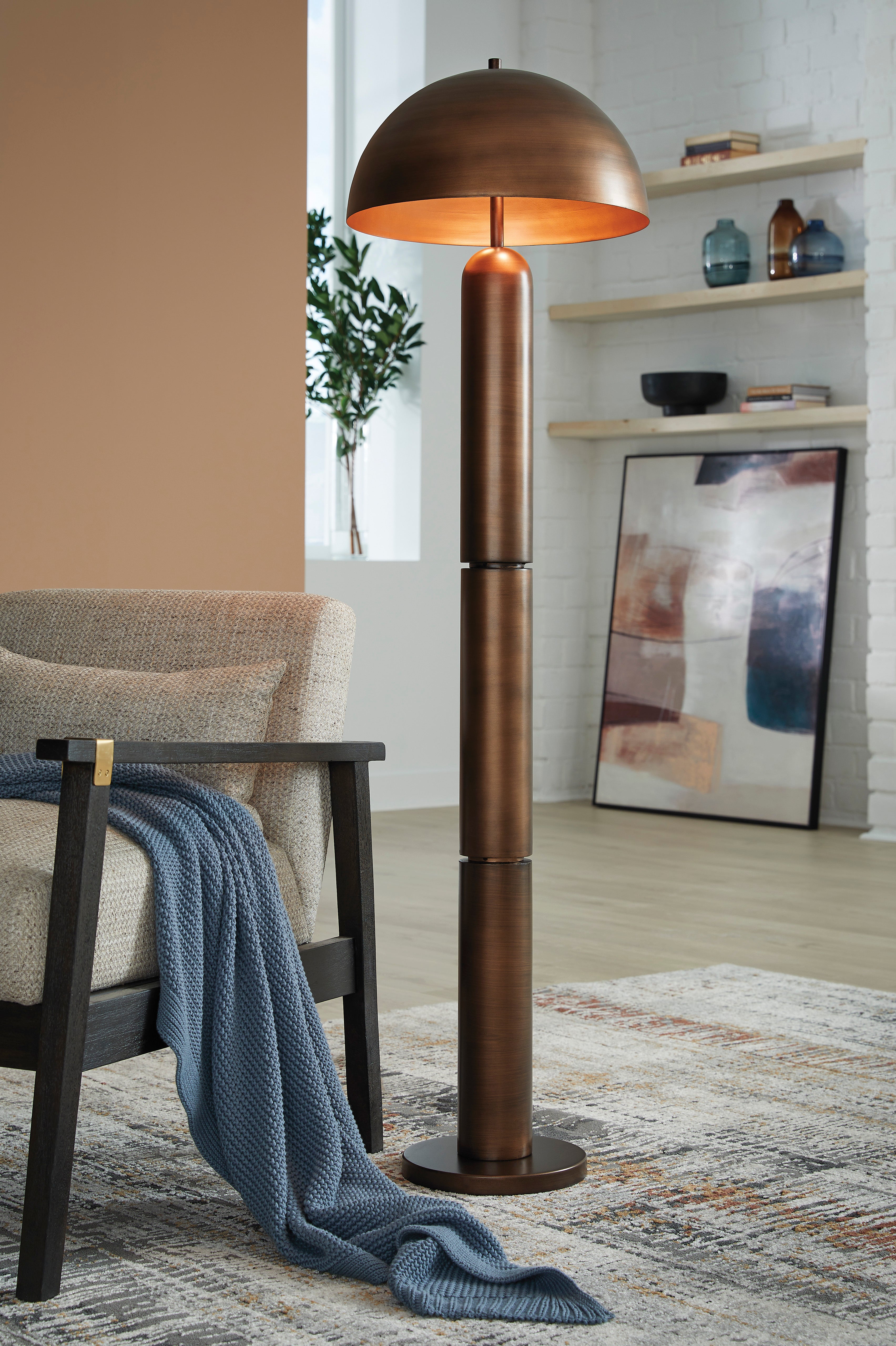 Wendfield Metal Floor Lamp