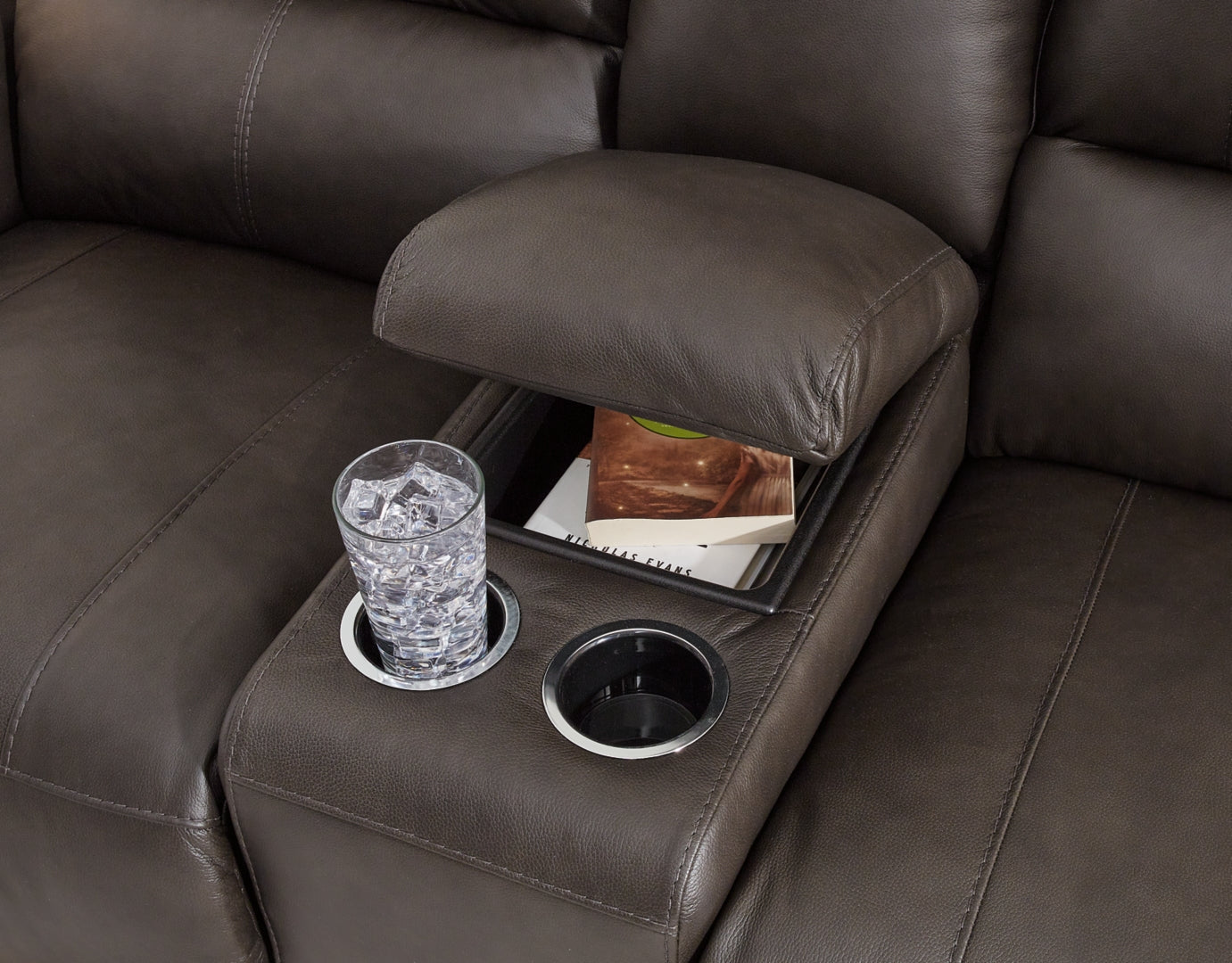 Boxmere Power Reclining Loveseat w/Console