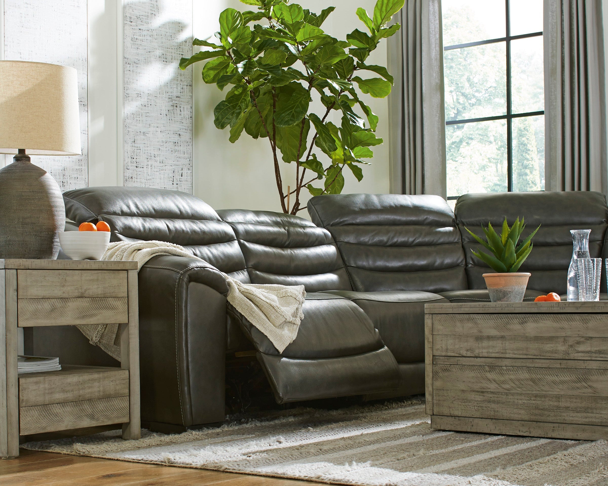 Cortland Genuine Leather Reclining Sectional (Customizable)