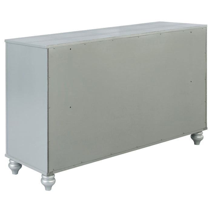 Gunnison  California King Bedroom Set Silver Metallic