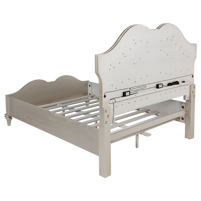 Evangeline  California King Bedroom Set Silver Oak