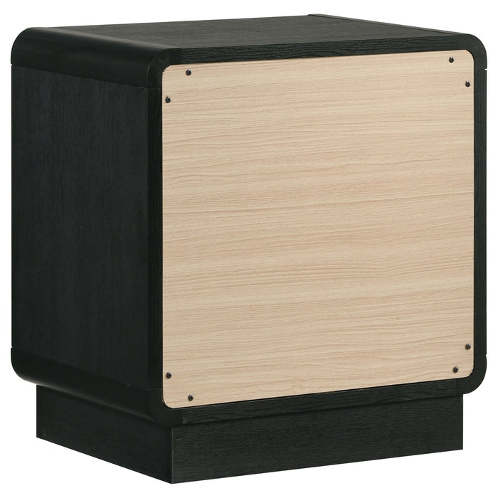 Cavelle   Bedroom Set Black