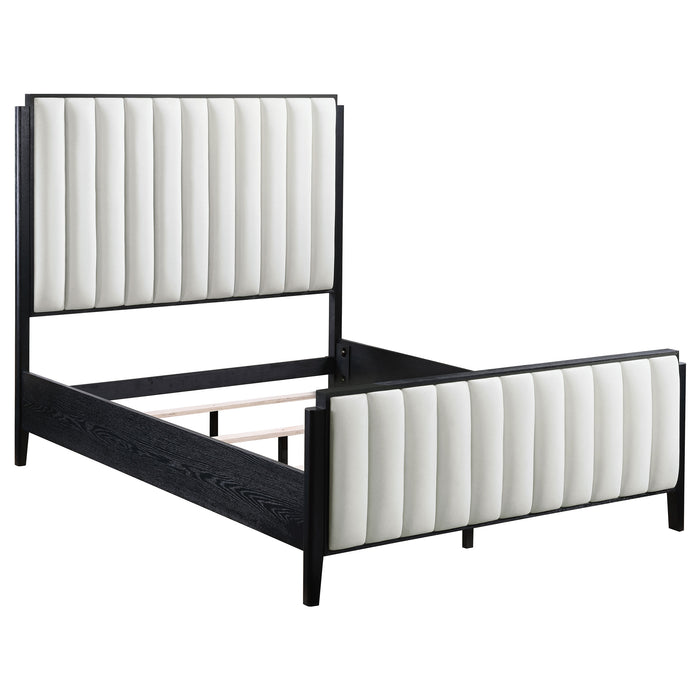 Brookmead  California King Bedroom Set Black