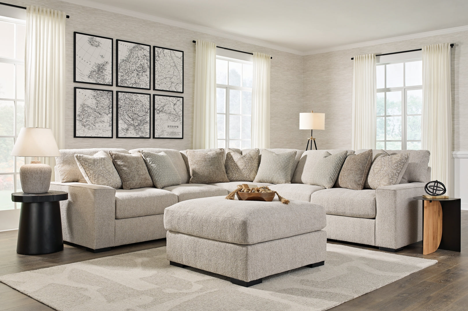 Ballyton Sectional with Ottoman
