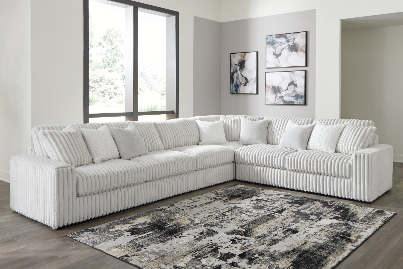 Stupendous Sectional with Ottoman (Customizable)