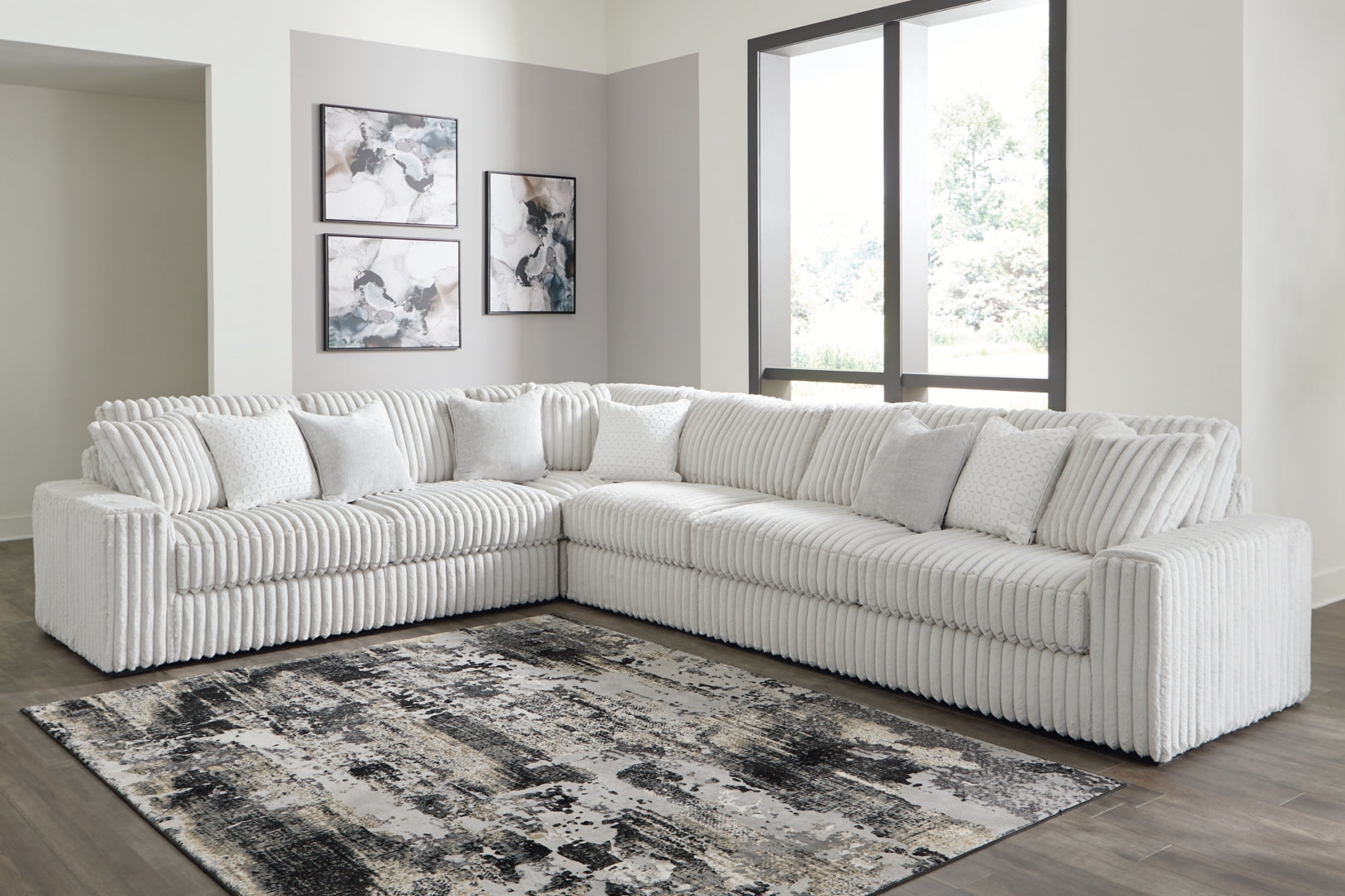 Stupendous Sectional with Ottoman (Customizable)