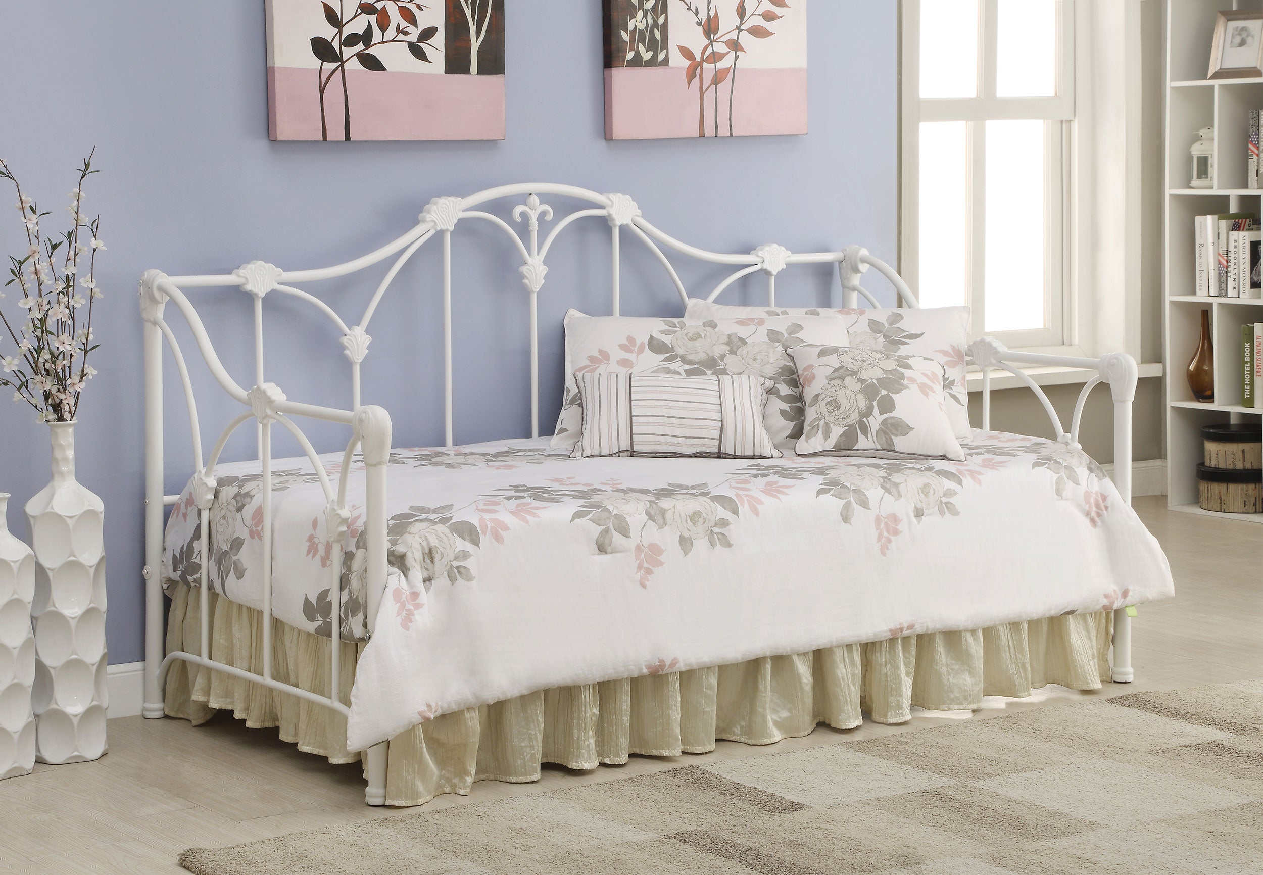 Halladay Metal  Daybed White