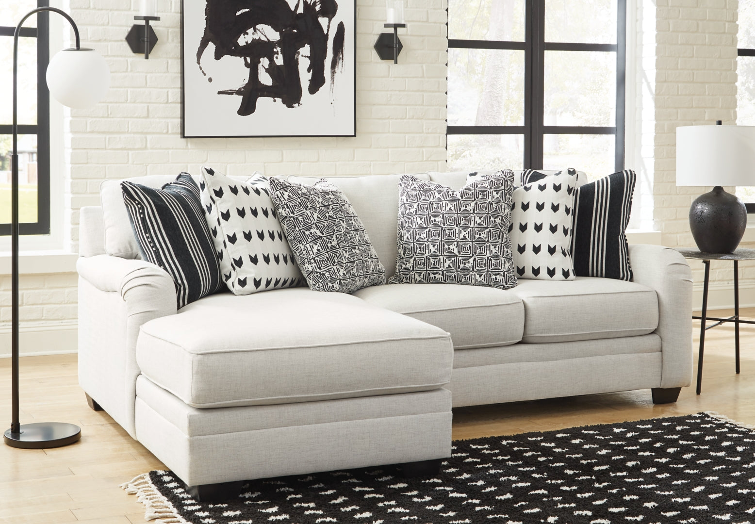 Huntsworth Sectional with Ottoman