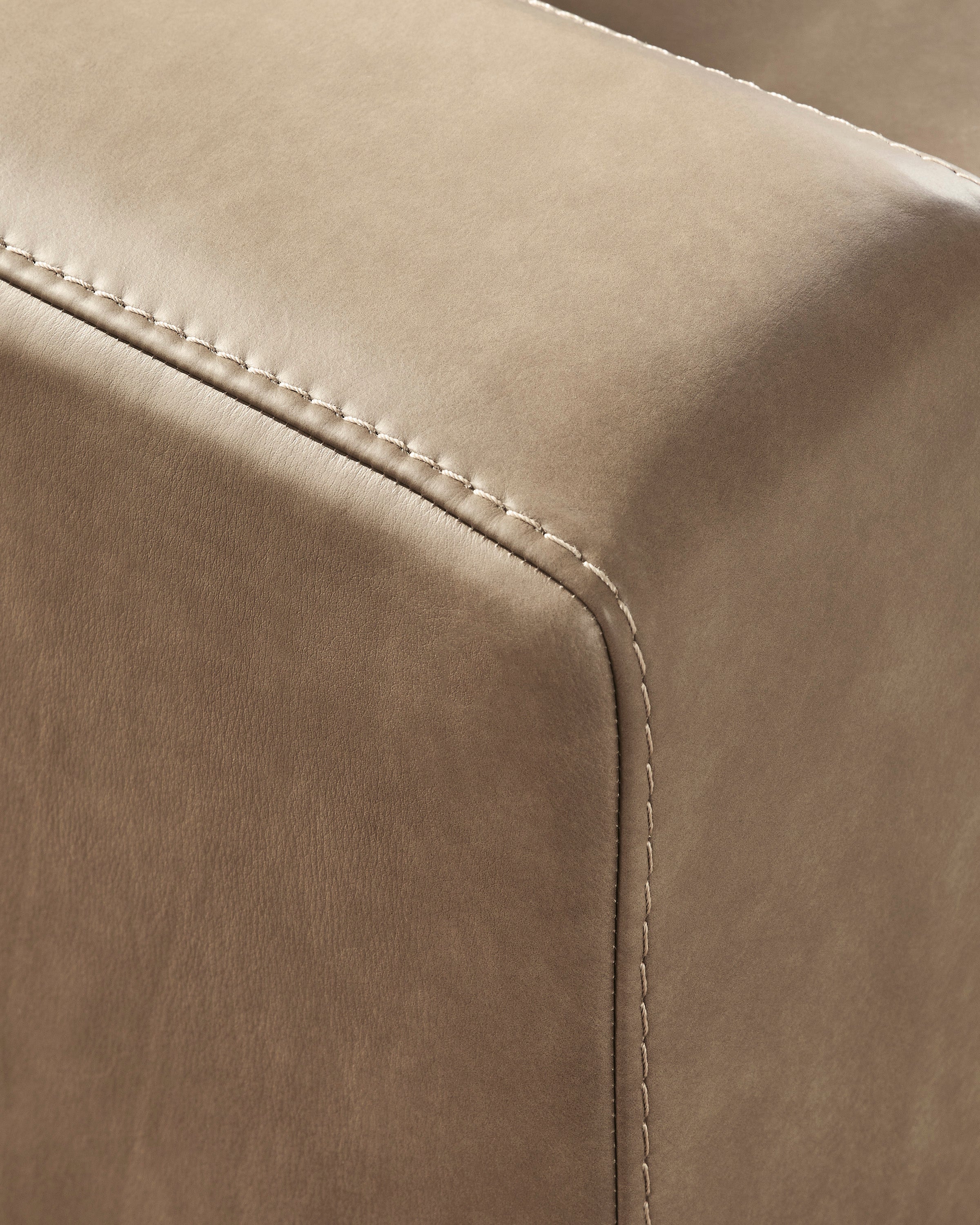 Maxwell Genuine Leather Collection (Customizable)