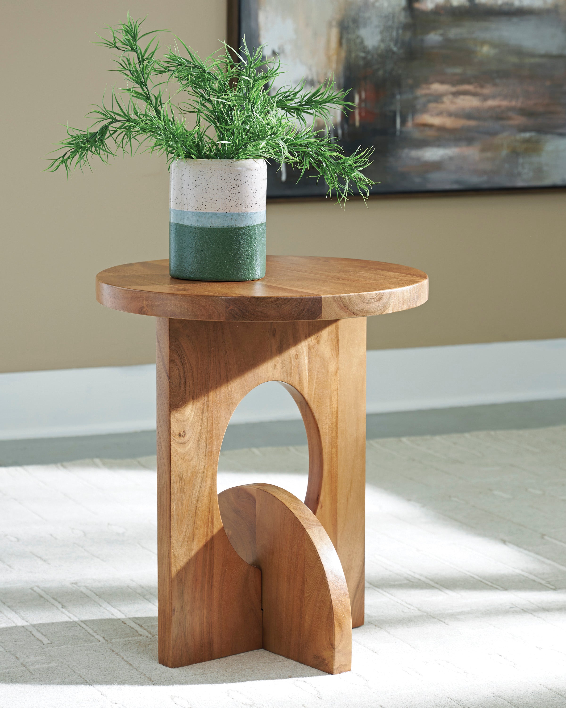 Hollbourne Accent Table