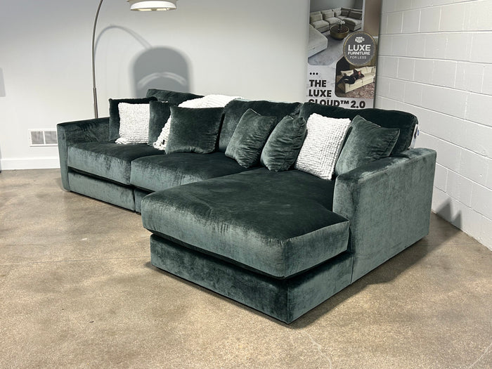 Remington Sectional (Customizable)