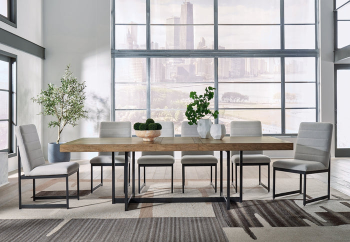 Tomtyn Dining Table and Chairs