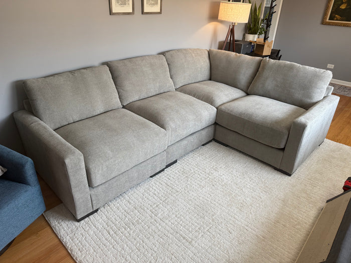 Addison Sectional (Customizable)