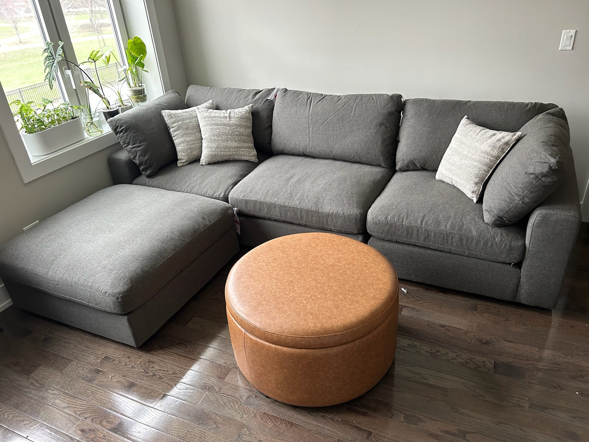 Serene Modular Sectional Sofa (Customizable)