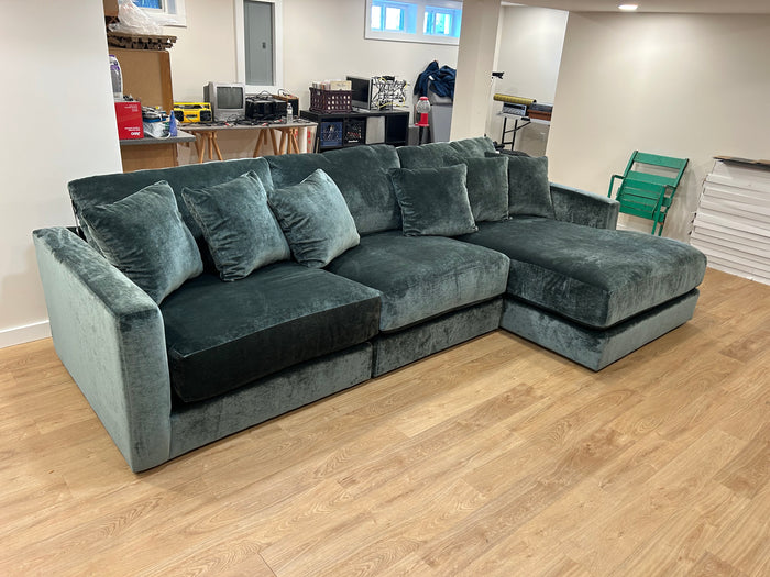 Remington Sectional (Customizable)
