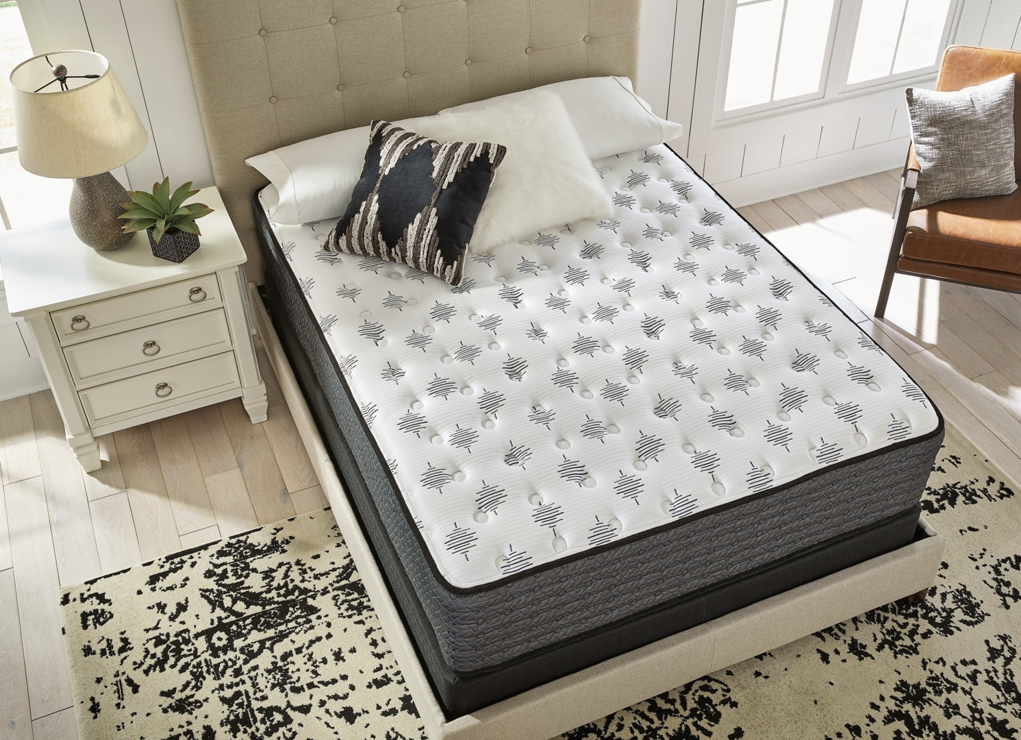 Ultra Luxury Tight Top with Memory Foam Mattress - Firm