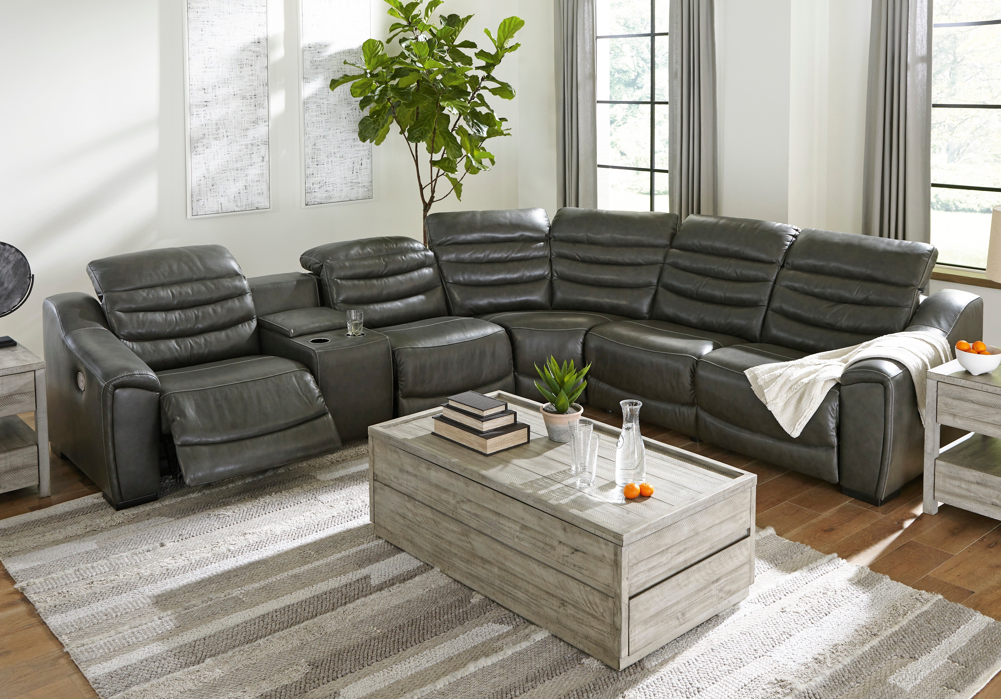 Cortland Genuine Leather Reclining Sectional (Customizable)